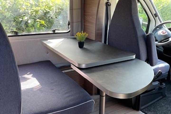 Hvid Fiat Knaus fra 2019