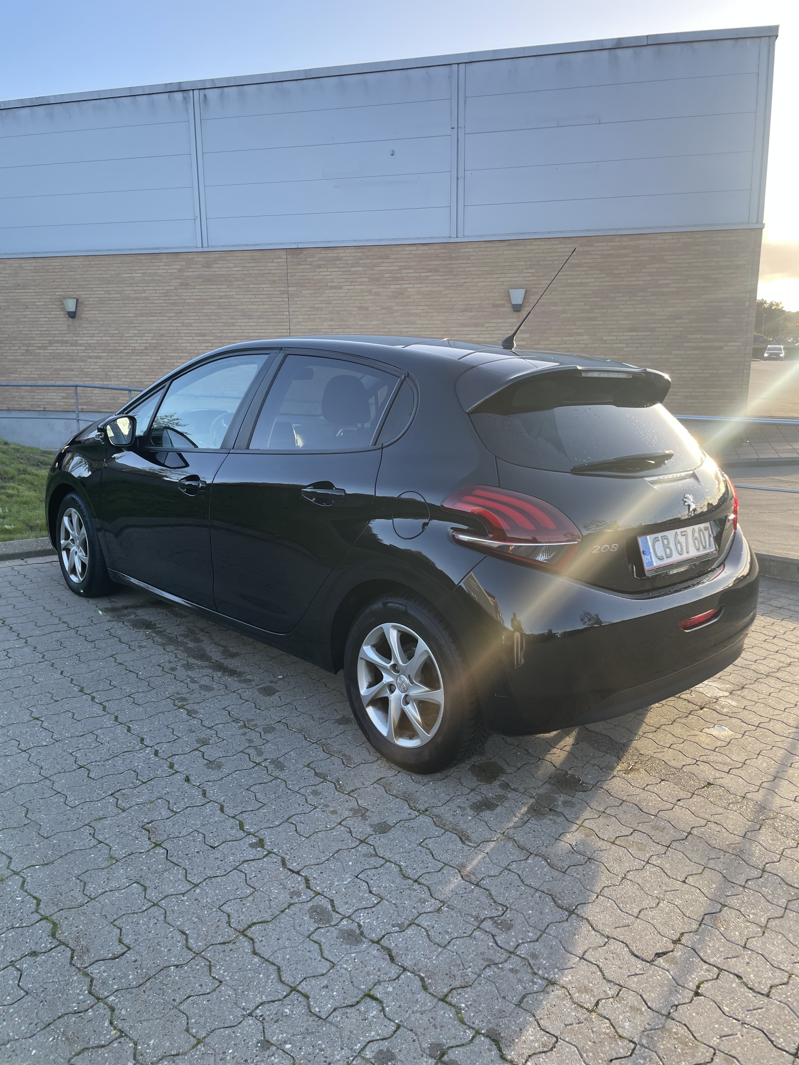 Peugeot 208 1,6 BlueHDI 100 hk 5D