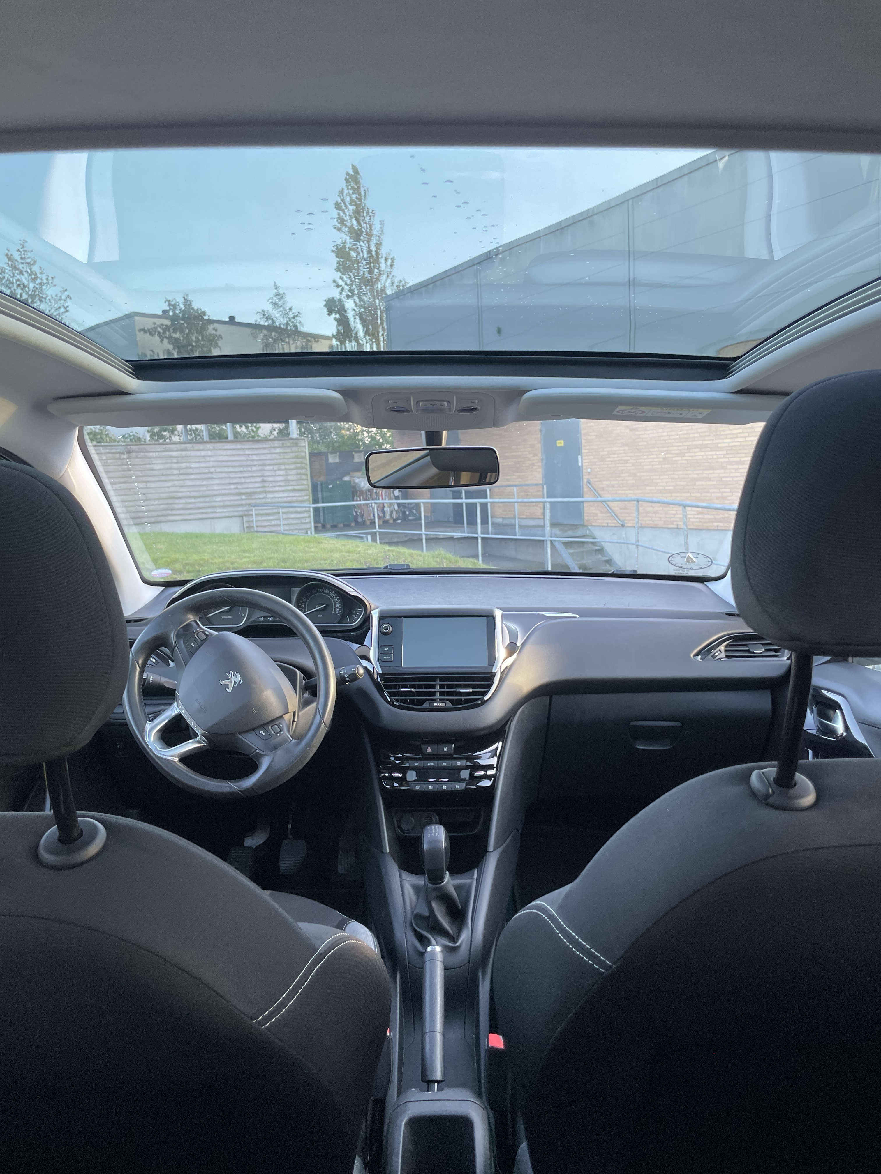 Peugeot 208 1,6 BlueHDI 100 hk 5D