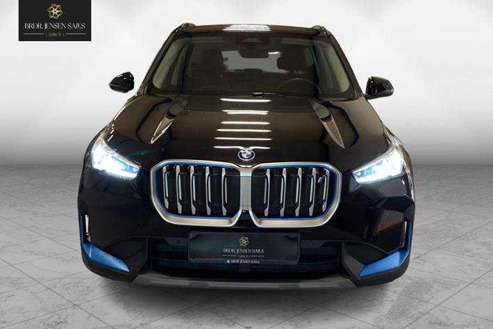 Sort BMW iX1 fra 2023