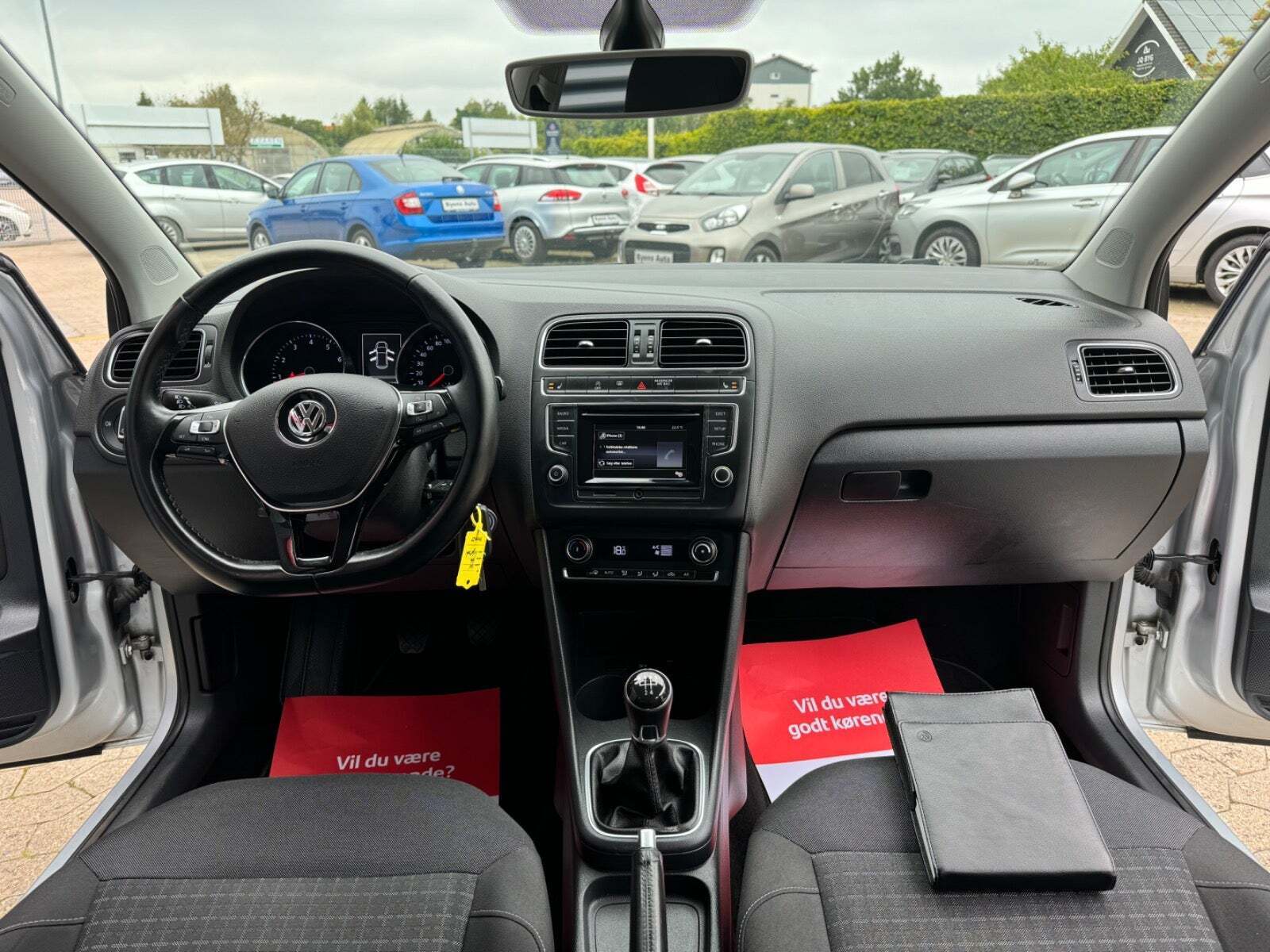 Sølv VW Polo fra 2016