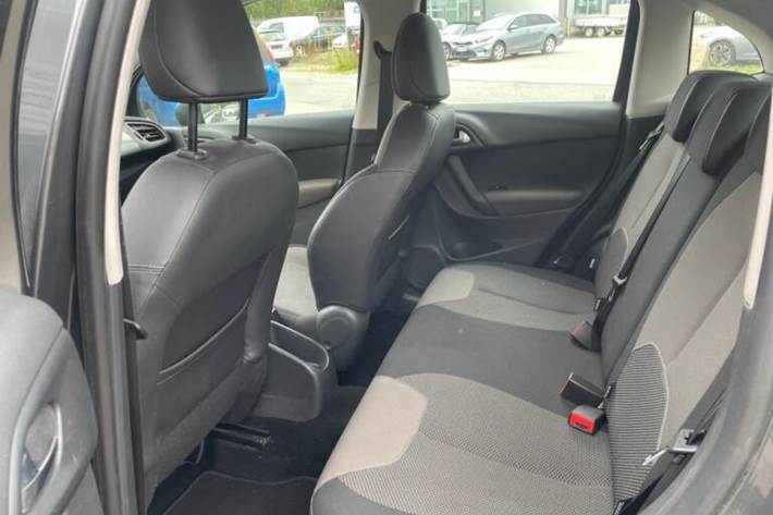 Grå Citroën C3 fra 2015