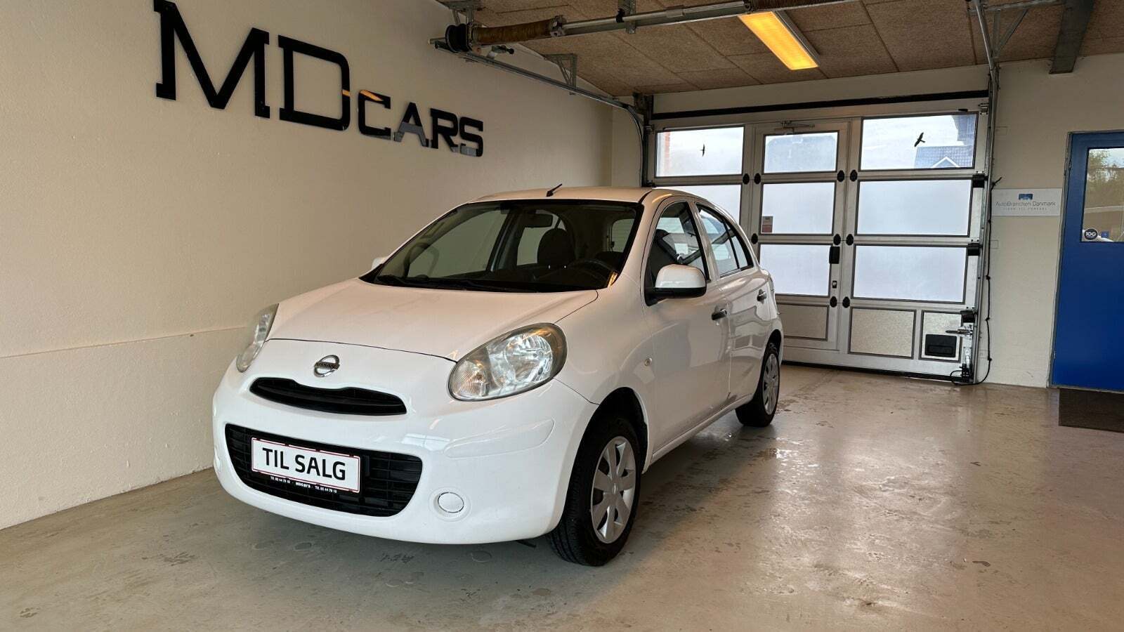 Hvid Nissan Micra fra 2011