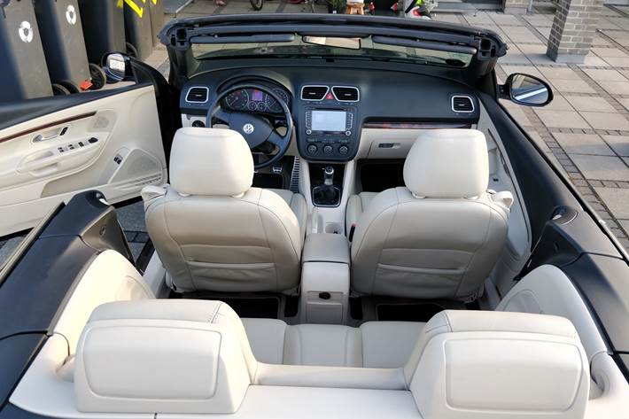 Sort VW Eos fra 2006