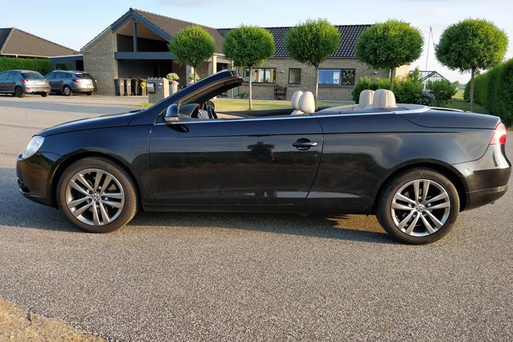 Sort VW Eos fra 2006