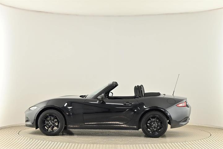 Sort Mazda MX-5 fra 2023