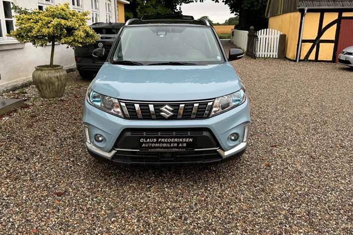 Blå Suzuki Vitara fra 2020