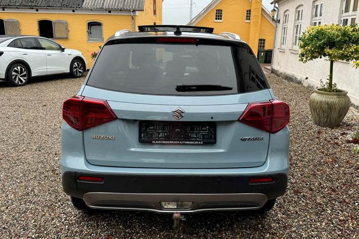 Blå Suzuki Vitara fra 2020