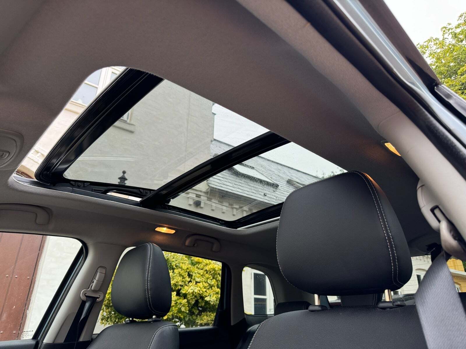 Blå Suzuki Vitara fra 2020