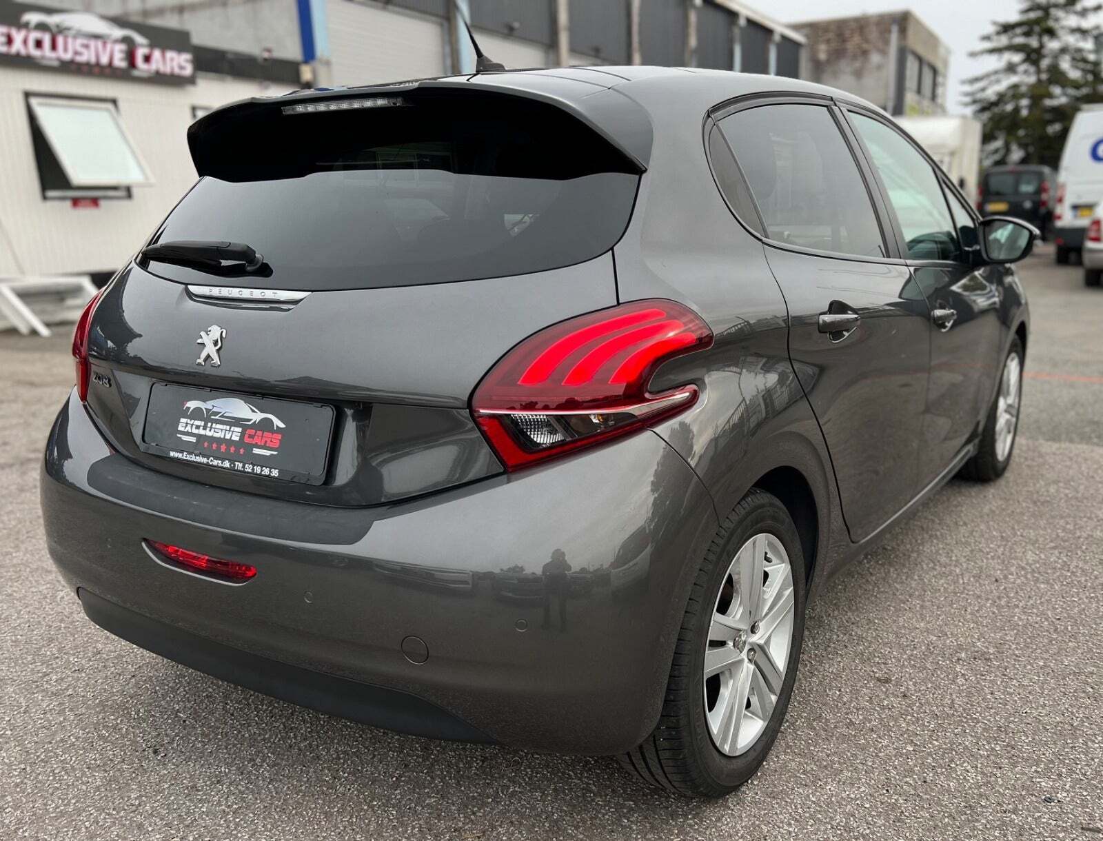 undefined Peugeot 208 fra 2018
