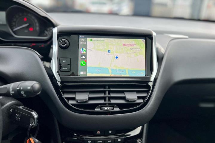 undefined Peugeot 208 fra 2018