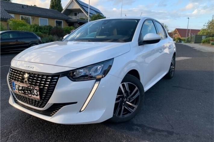 Hvid Peugeot 208 fra 2021