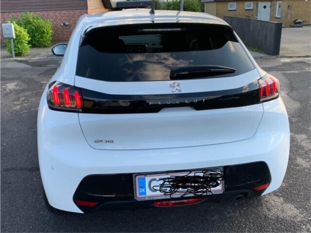 Hvid Peugeot 208 fra 2021