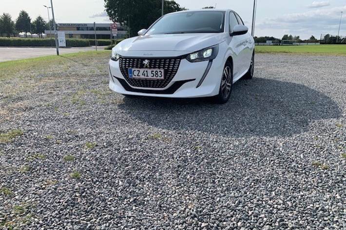 Hvid Peugeot 208 fra 2021