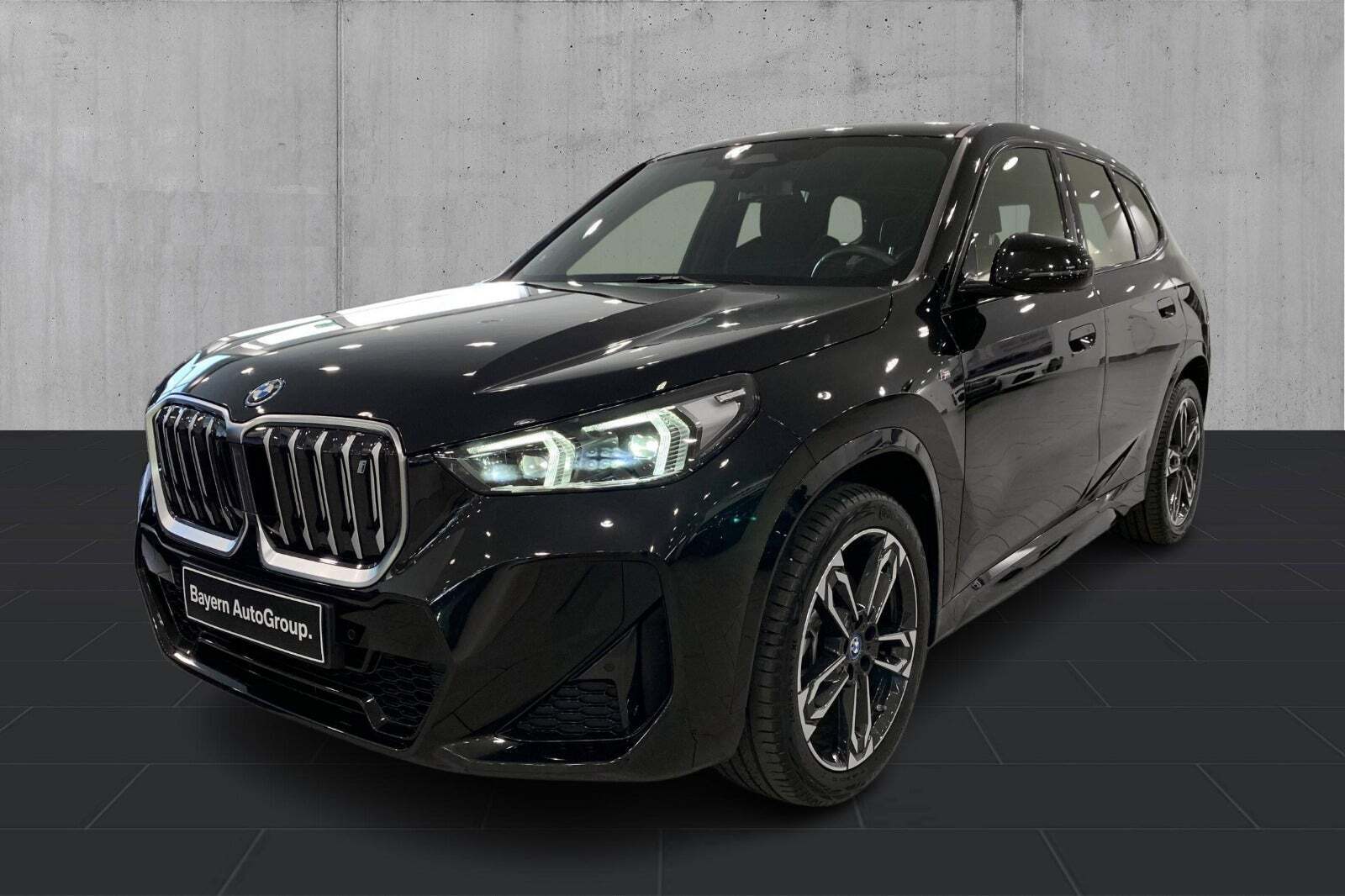 BMW iX1