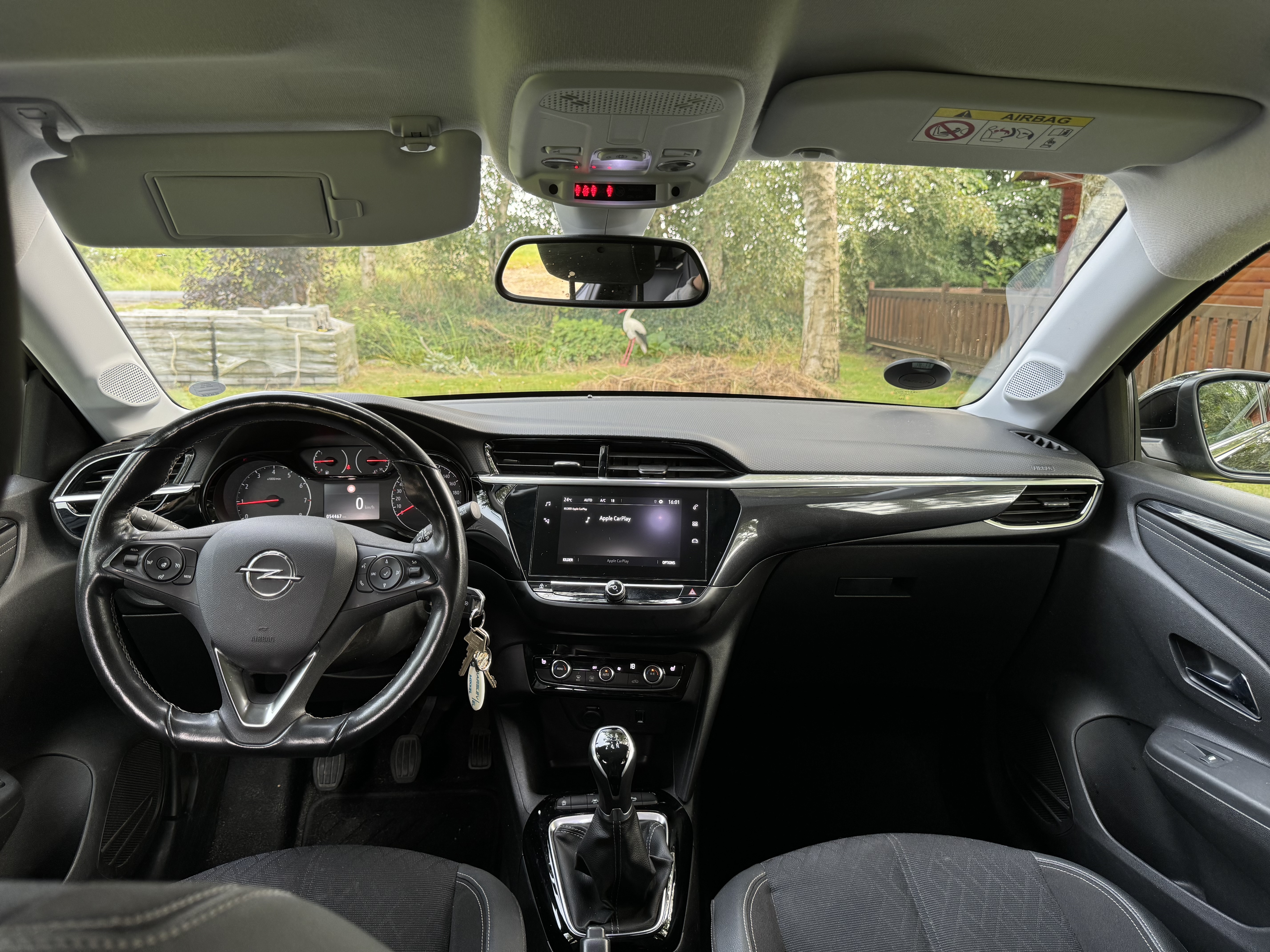 Sort Opel Corsa fra 2020