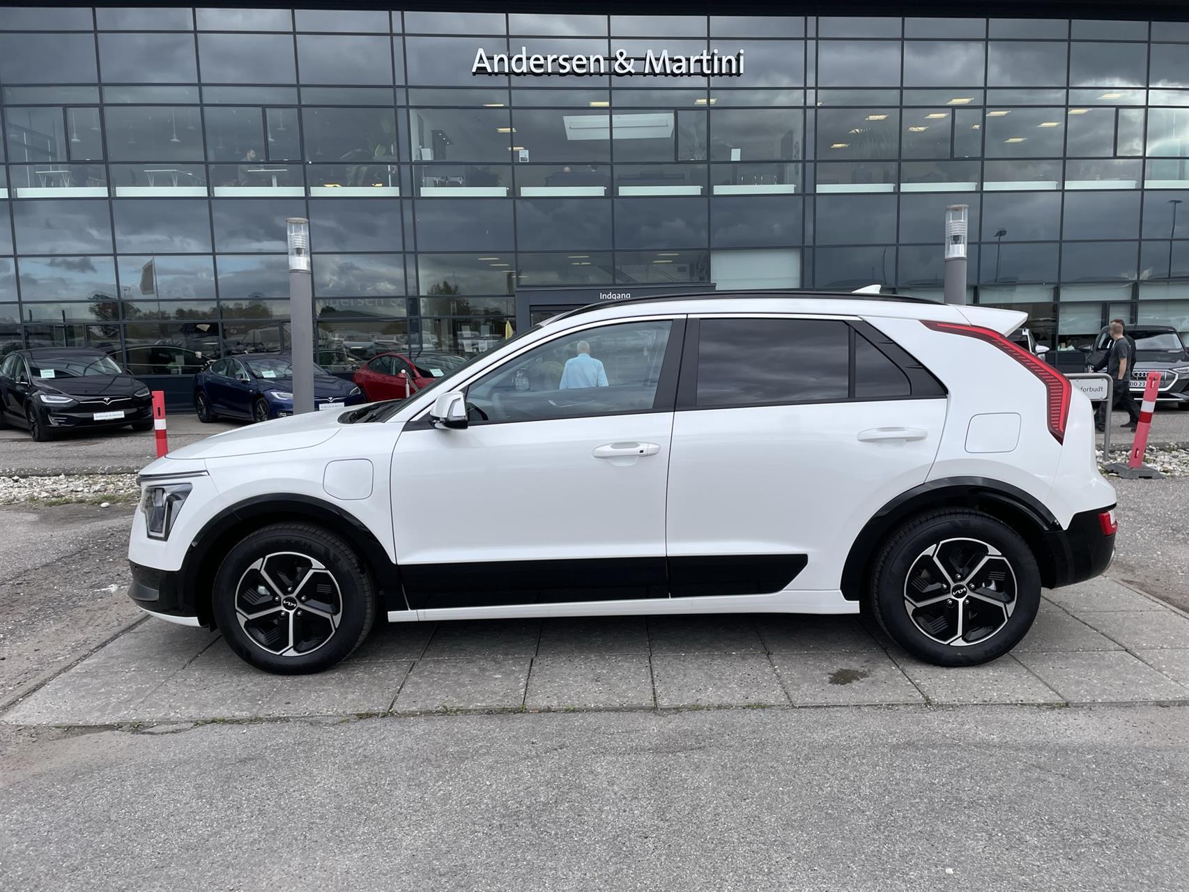 Hvid Kia Niro fra 2022