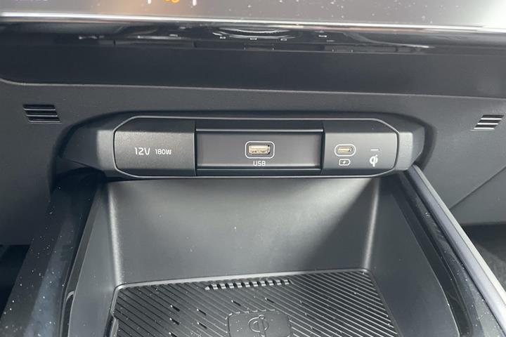 Hvid Kia Niro fra 2022