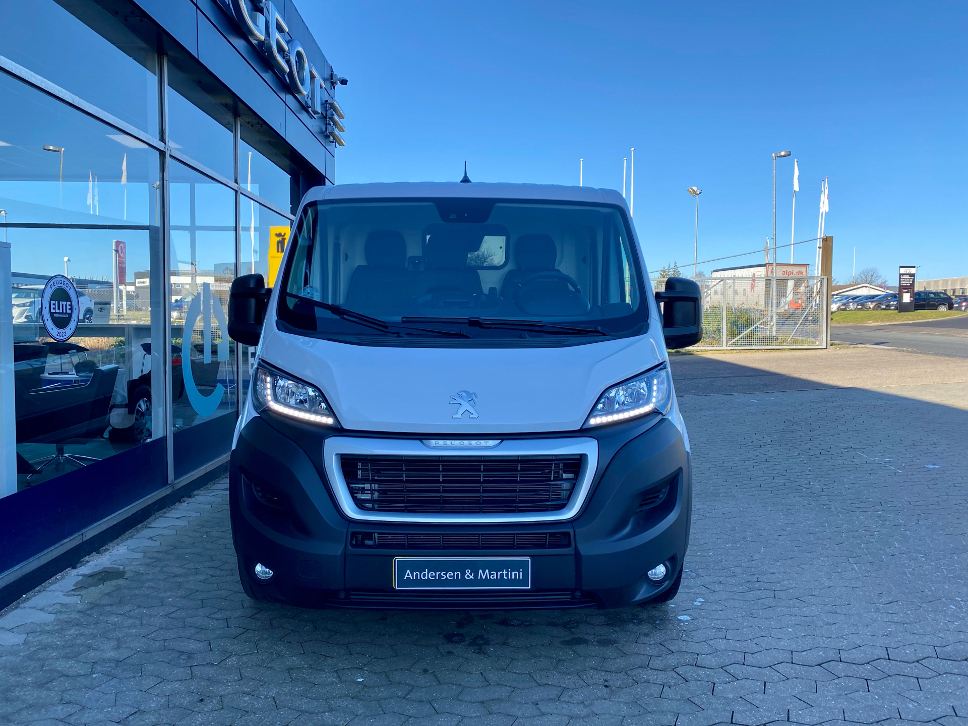Peugeot Boxer 2,2 435 L2H1 BlueHDi Premium 165HK Van 6g