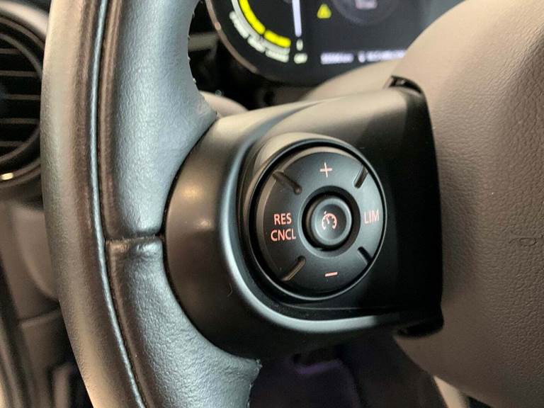 MINI Cooper SE