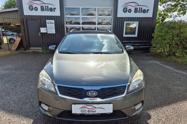 Grøn Kia Ceed fra 2011