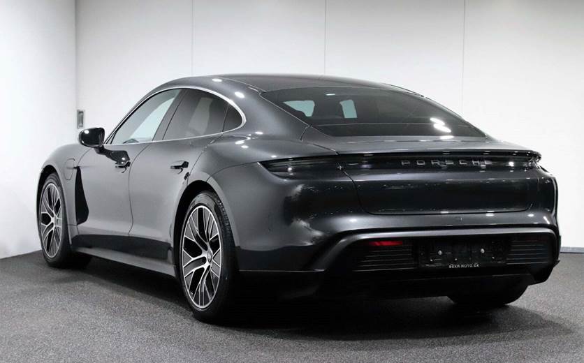 Porsche Taycan 4S