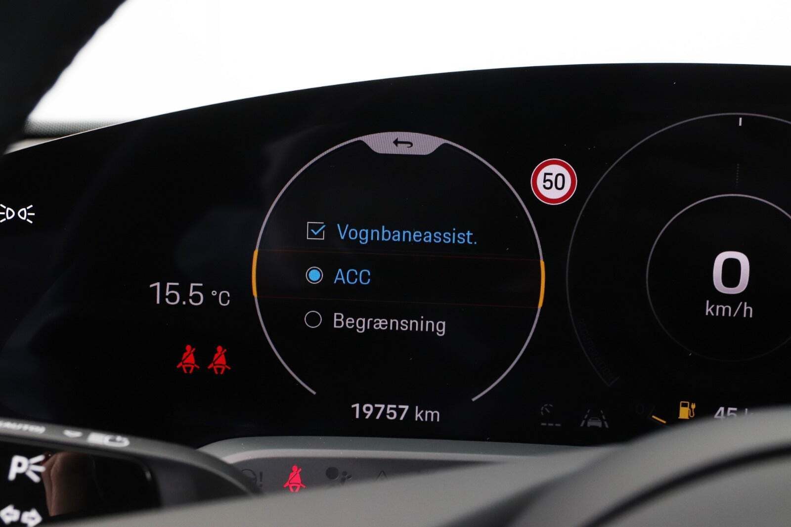 Grå Porsche Taycan 4S fra 2021