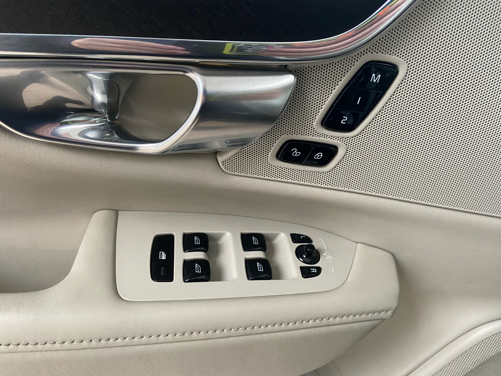 Volvo V90 Cross Country