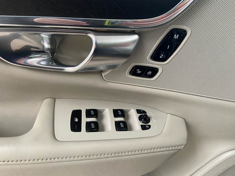 Volvo V90 Cross Country