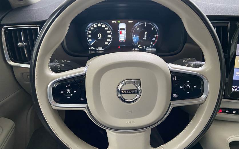 Volvo V90 Cross Country
