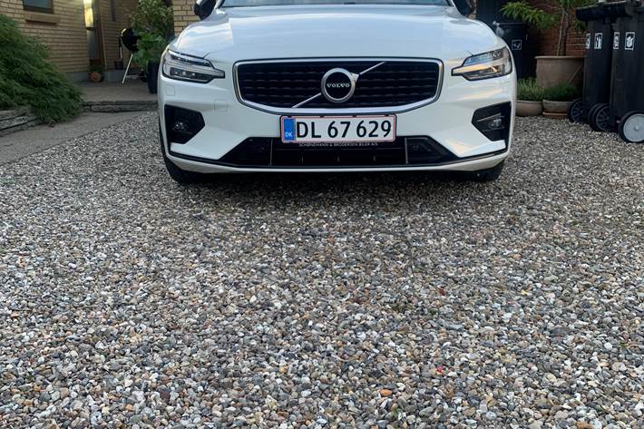 Hvid Volvo V60 fra 2019
