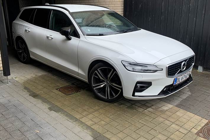 Hvid Volvo V60 fra 2019