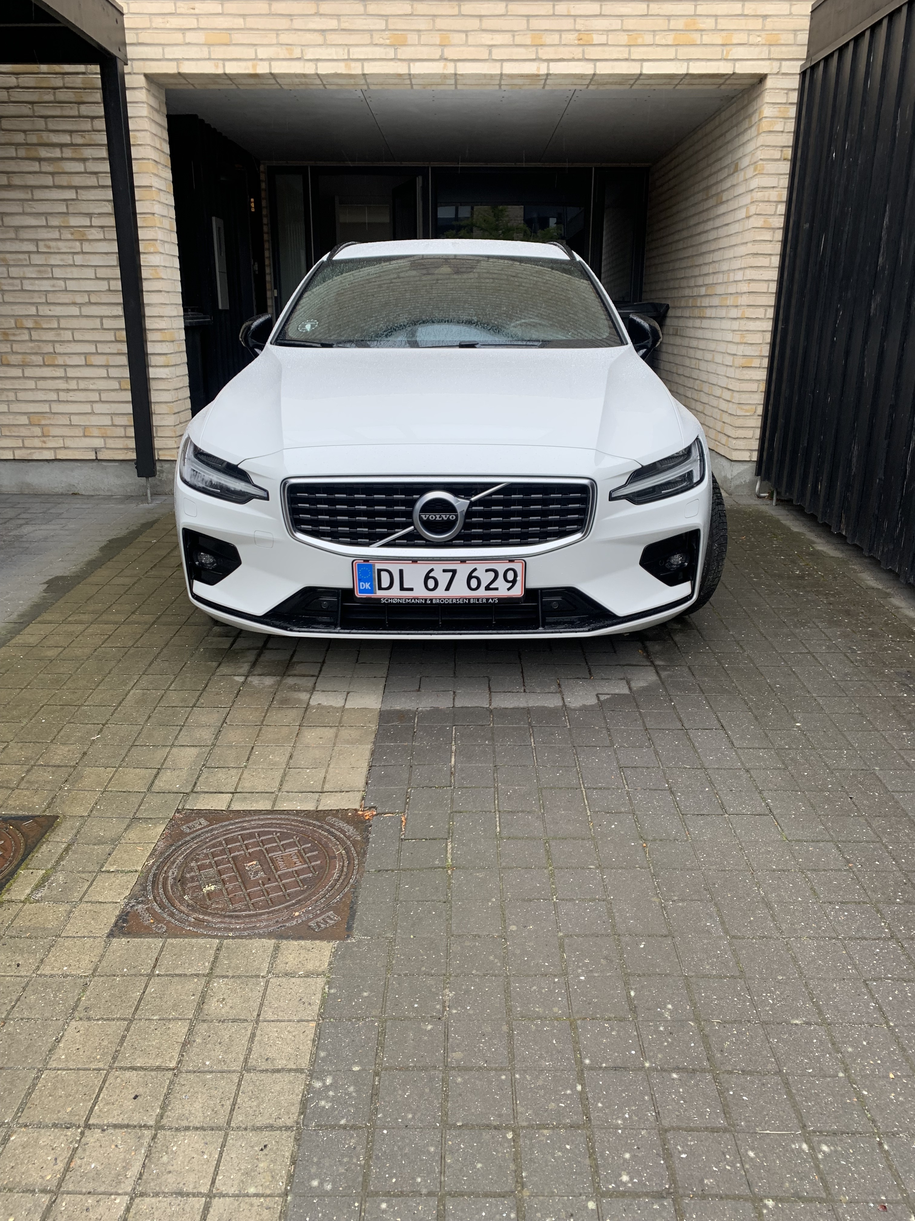 Hvid Volvo V60 fra 2019