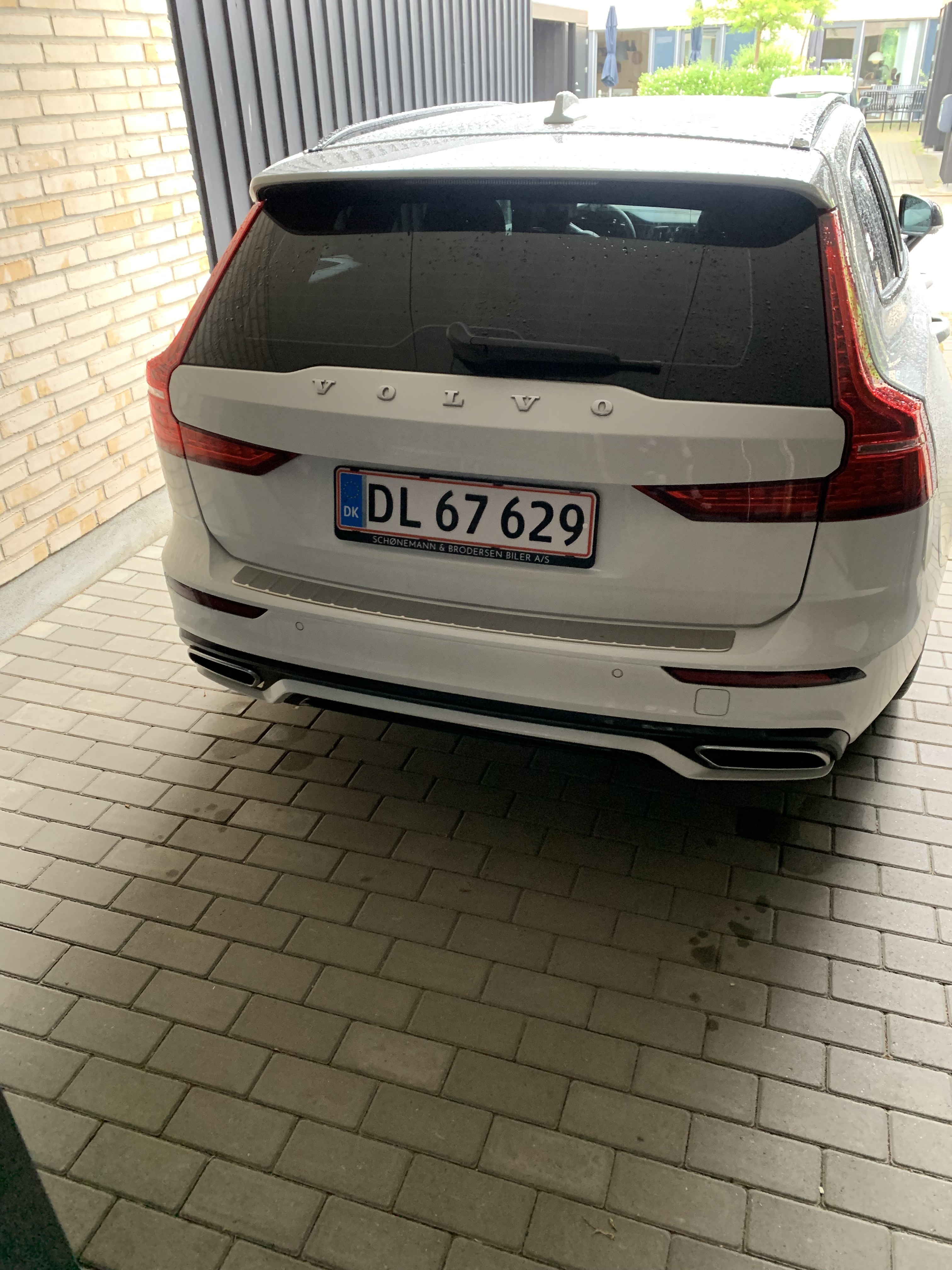 Hvid Volvo V60 fra 2019
