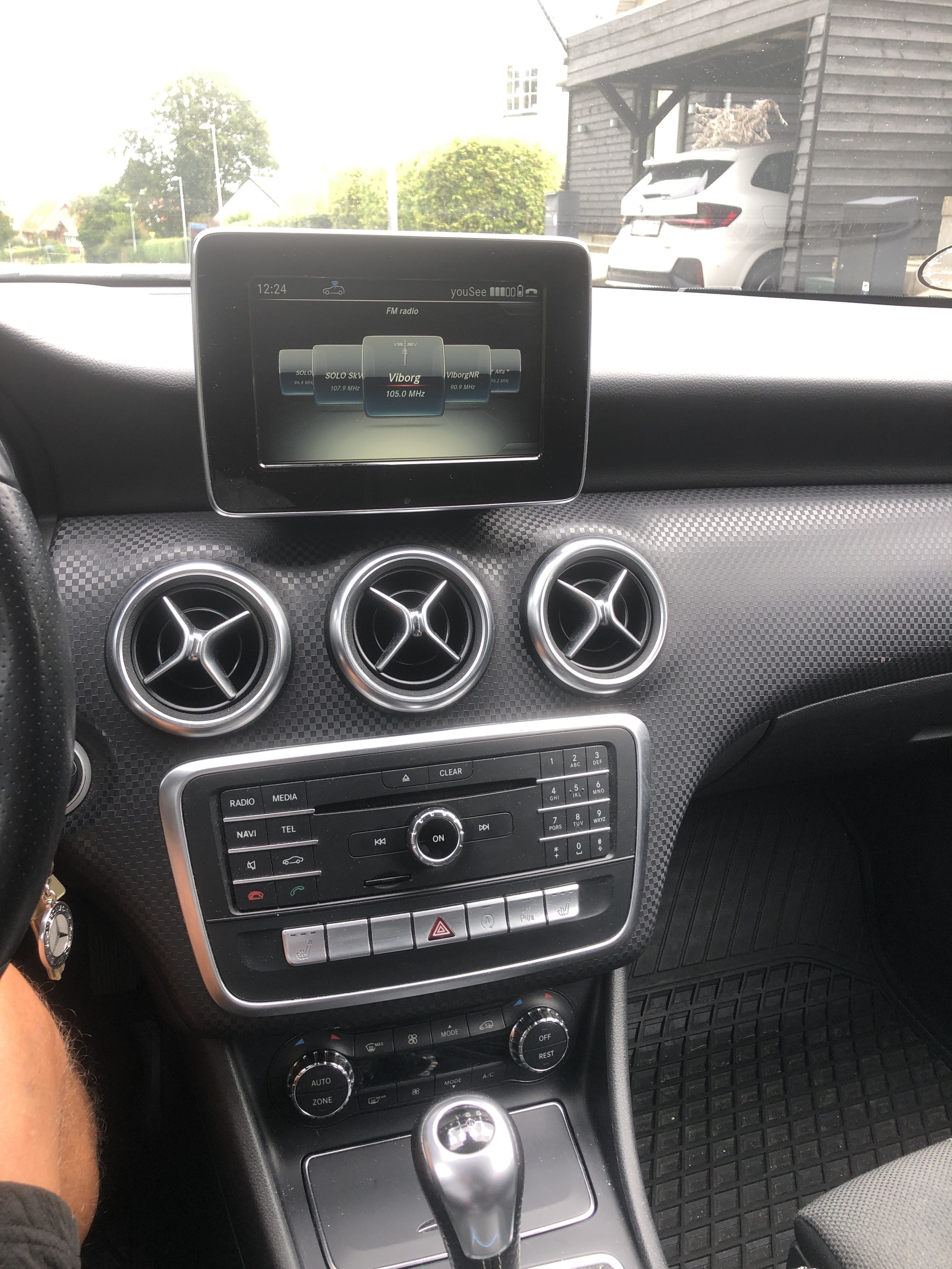 Sort Mercedes A-Klasse fra 2016