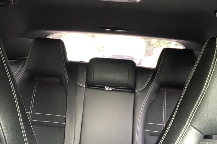 Sort Mercedes A-Klasse fra 2016