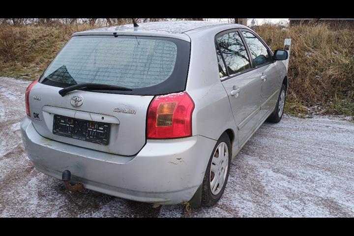 undefined Toyota Corolla fra 2003