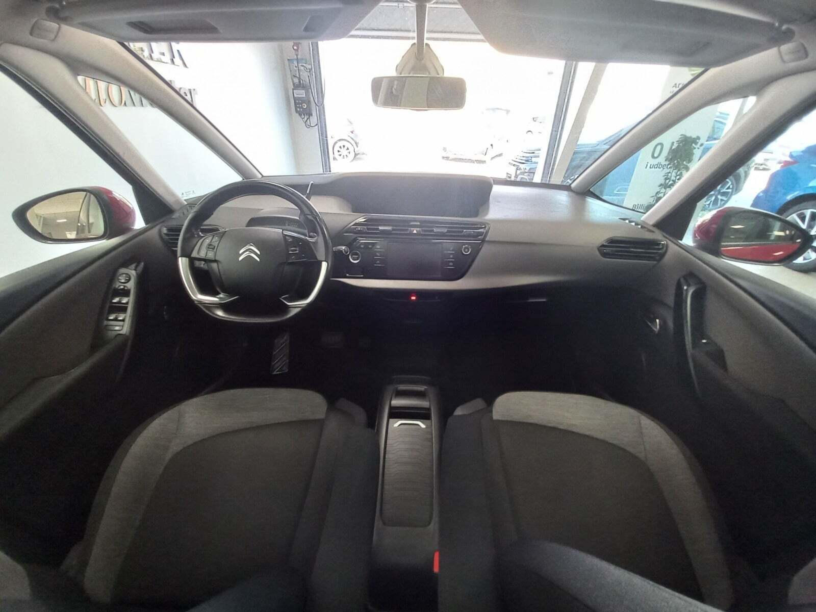 Rød Citroën Grand C4 Picasso fra 2018