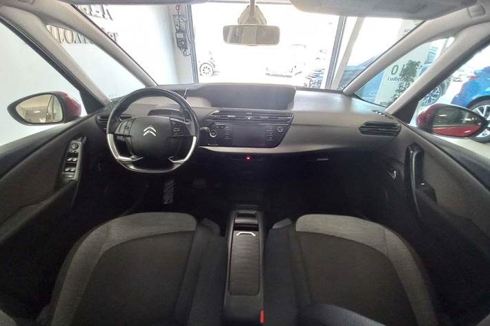 Rød Citroën Grand C4 Picasso fra 2018