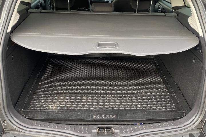 Grå Ford Focus fra 2017