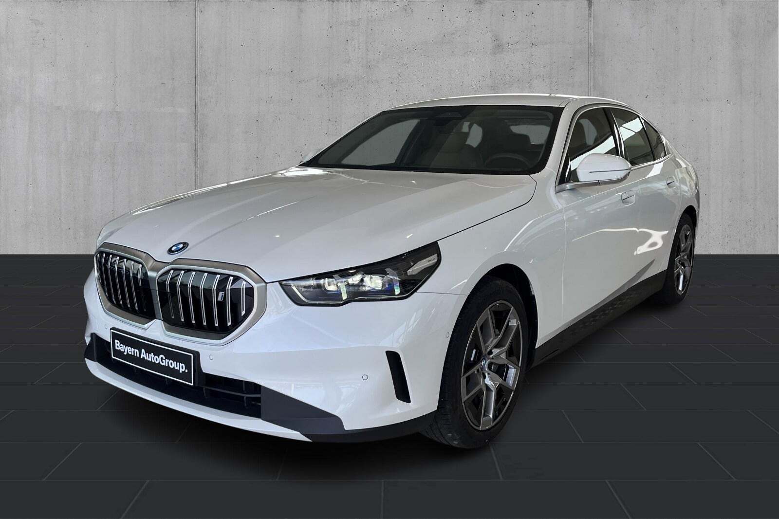 BMW i5