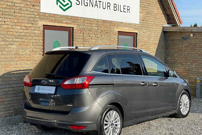 Grå Ford Grand C-Max fra 2017