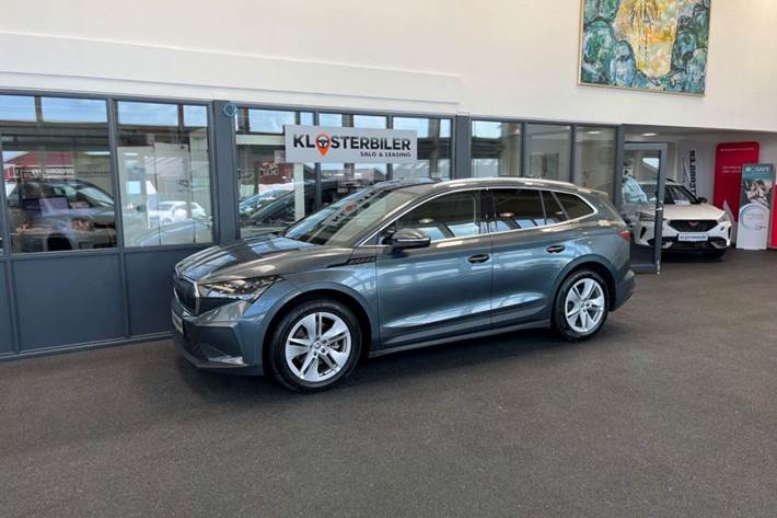 Grå Skoda Enyaq fra 2021