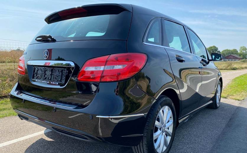Mercedes B180