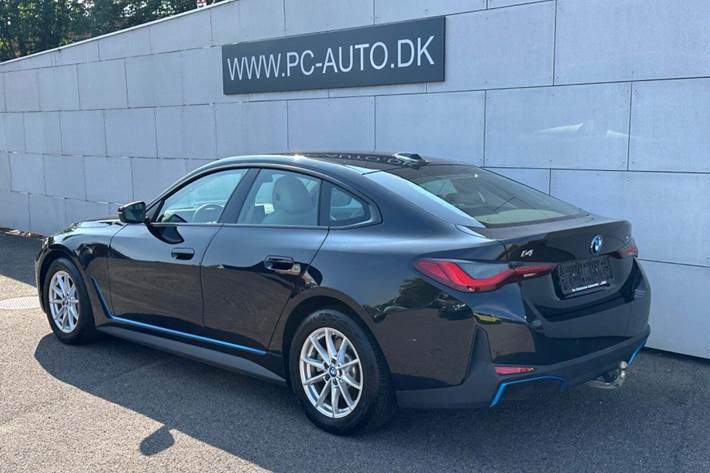 Sort BMW i4 fra 2023