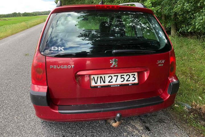 Rød Peugeot 307 fra 2003