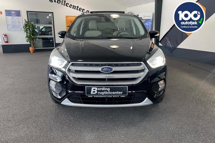 Sort Ford Kuga fra 2018