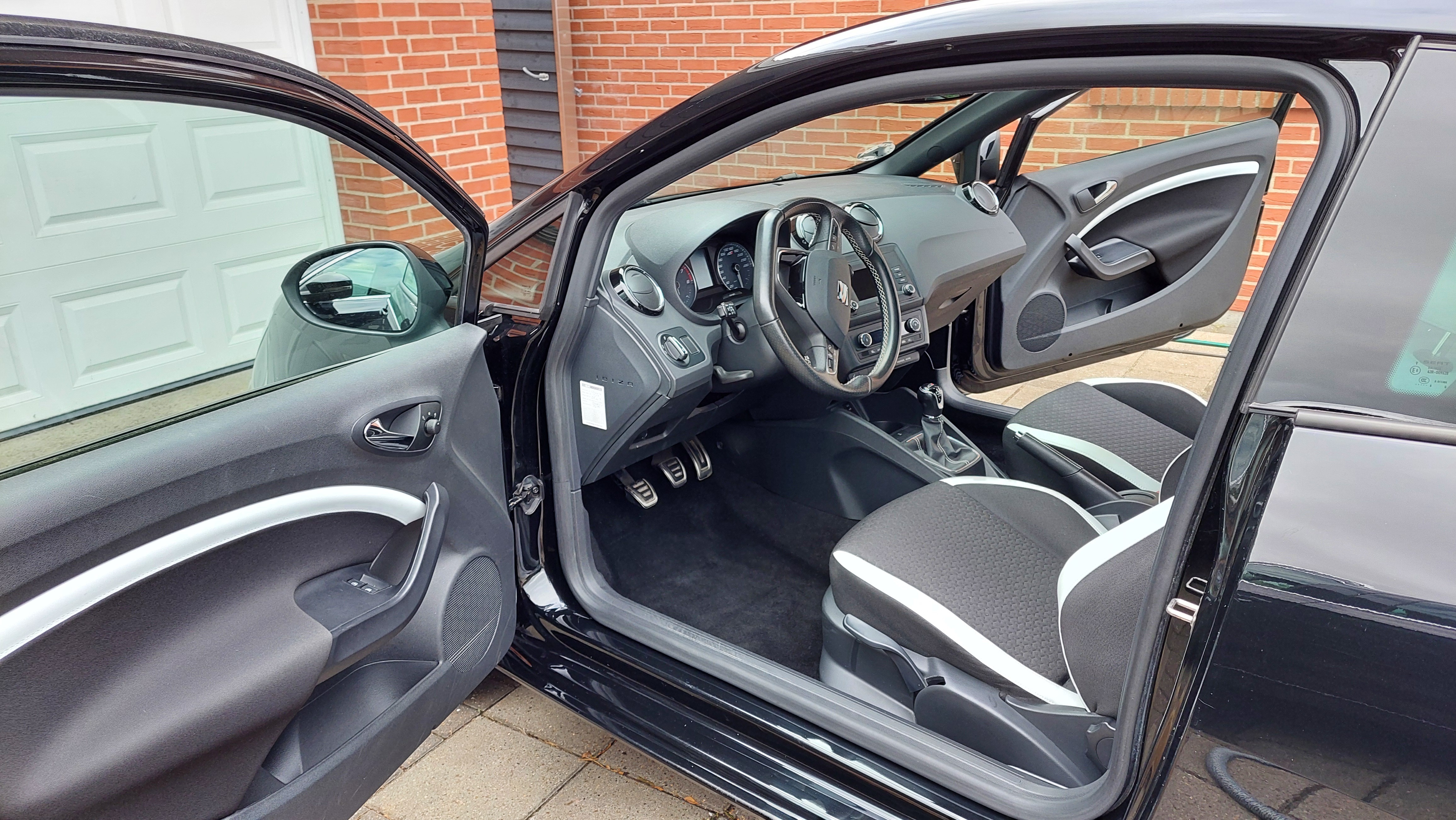 Sort Seat Ibiza fra 2016