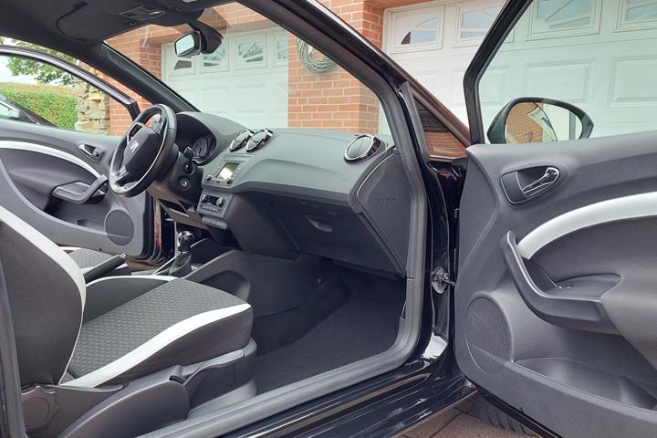 Sort Seat Ibiza fra 2016