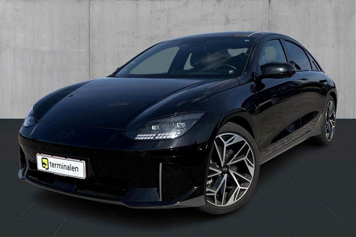 Sort Hyundai Ioniq 6 fra 2023 set udefra